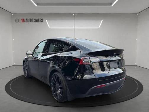 2022 Tesla Model Y Performance Dual Motor All-Wheel Drive