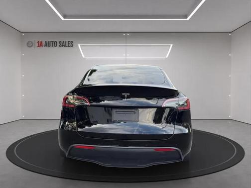 2022 Tesla Model Y Performance Dual Motor All-Wheel Drive