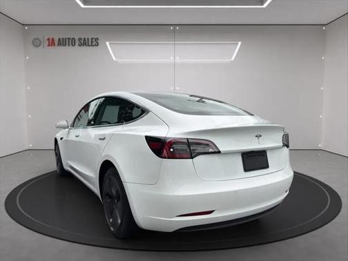 2019 Tesla Model 3 Standard Range Plus