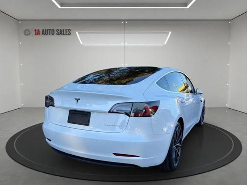 2020 Tesla Model 3 Long Range
