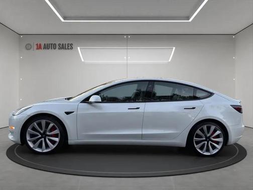 2019 Tesla Model 3 Performance