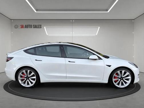 2019 Tesla Model 3 Performance