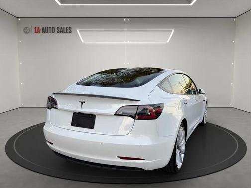 2019 Tesla Model 3 Performance