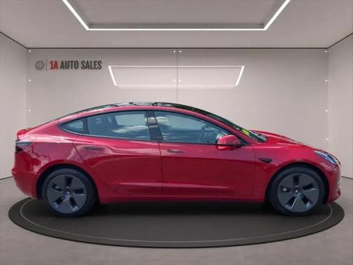 2022 Tesla Model 3 Long Range