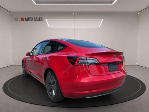 2022 Tesla Model 3 Long Range
