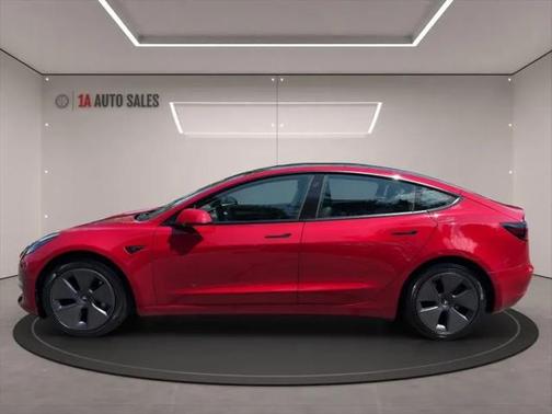 2022 Tesla Model 3 Long Range