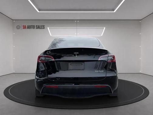 2023 Tesla Model Y Performance Dual Motor All-Wheel Drive