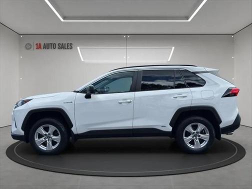 2020 Toyota RAV4 Hybrid LE