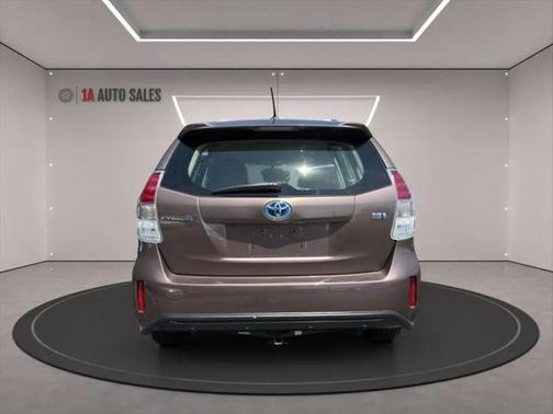 2017 Toyota Prius v Four
