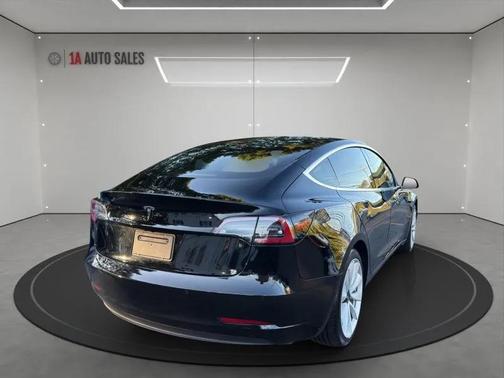 2019 Tesla Model 3 Standard Range Plus