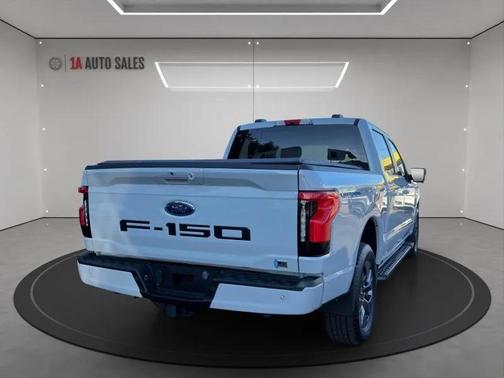 2023 Ford F-150 Lightning XLT