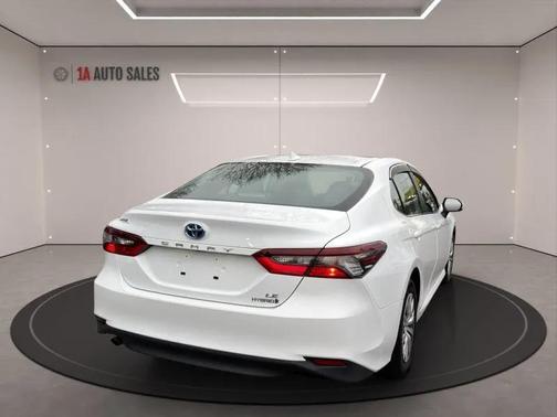 2022 Toyota Camry LE