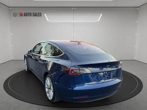 2018 Tesla Model 3 Long Range