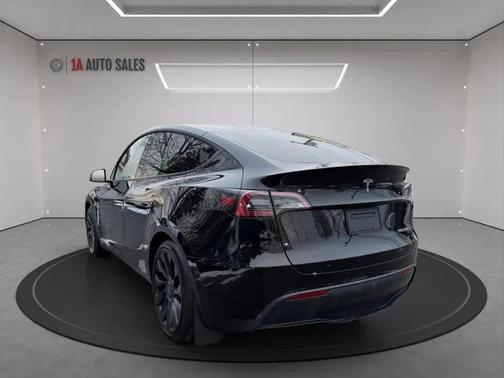 2023 Tesla Model Y Performance Dual Motor All-Wheel Drive