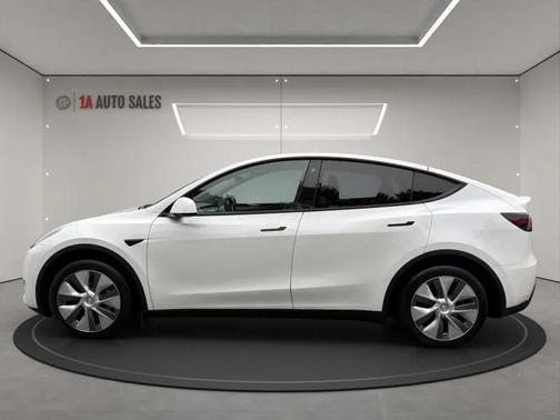 2023 Tesla Model Y AWD