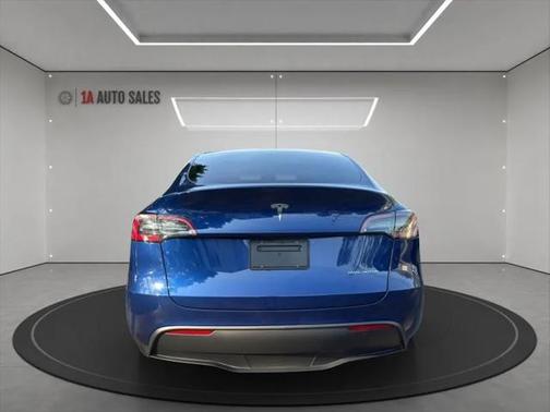 2024 Tesla Model Y Long Range Dual Motor All-Wheel Drive