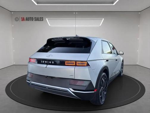 2023 Hyundai IONIQ 5 SEL