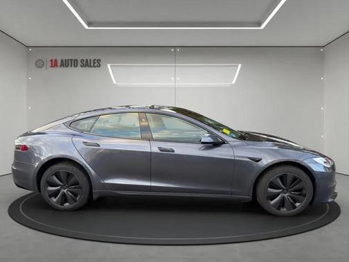 2021 Tesla Model S Long Range