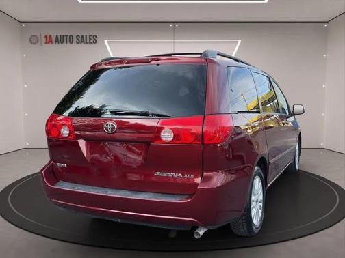 2009 Toyota Sienna XLE