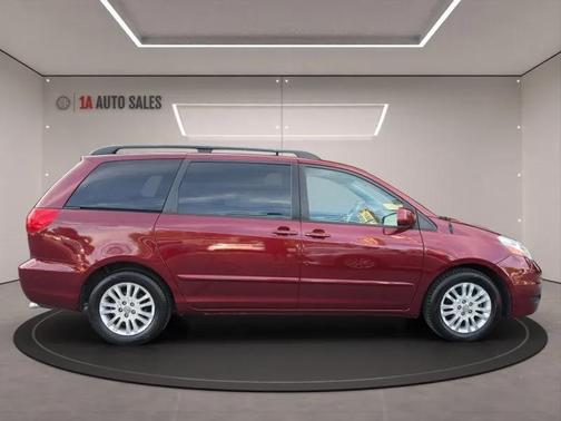 2009 Toyota Sienna XLE