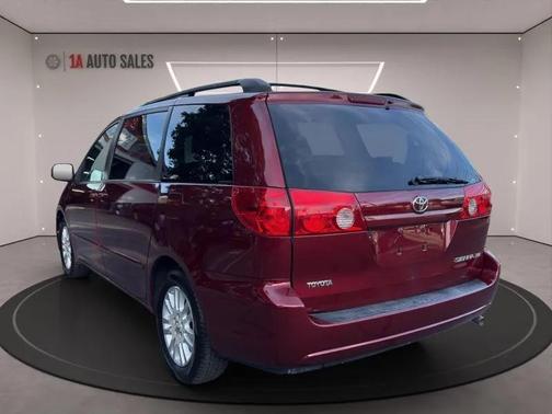 2009 Toyota Sienna XLE