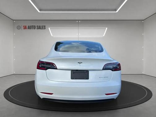 2021 Tesla Model 3 Long Range