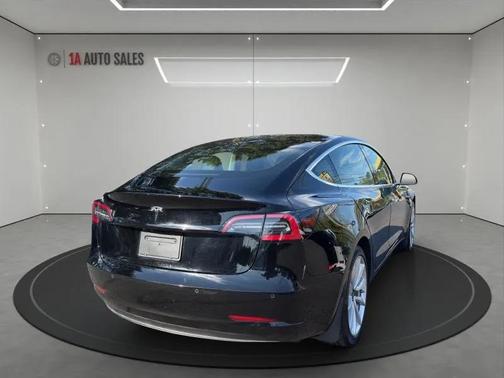 2019 Tesla Model 3 Standard Range Plus