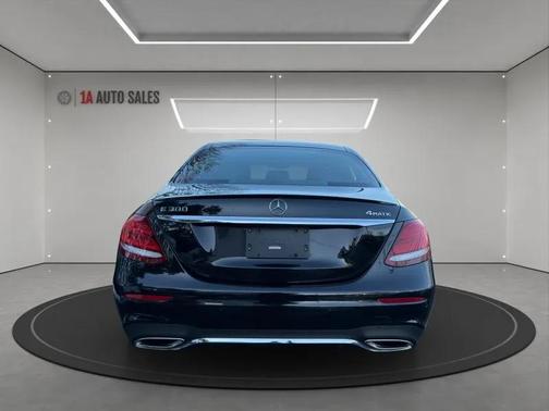 2018 Mercedes-Benz E-Class 4MATIC