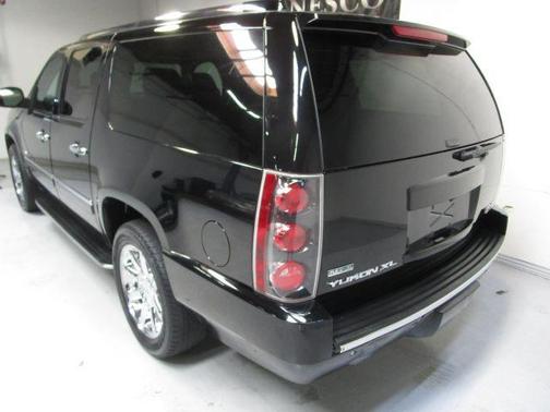 2011 GMC Yukon XL 1500 Denali