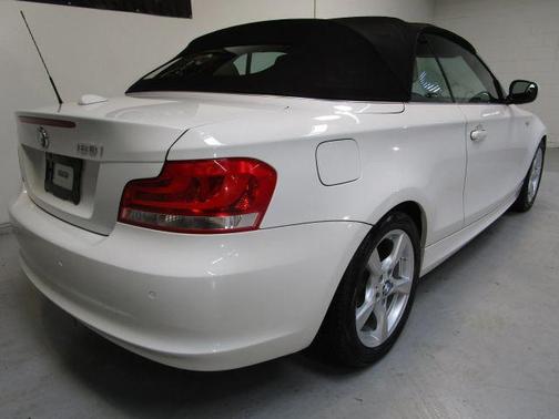 Alpine White 2013 BMW 128 i