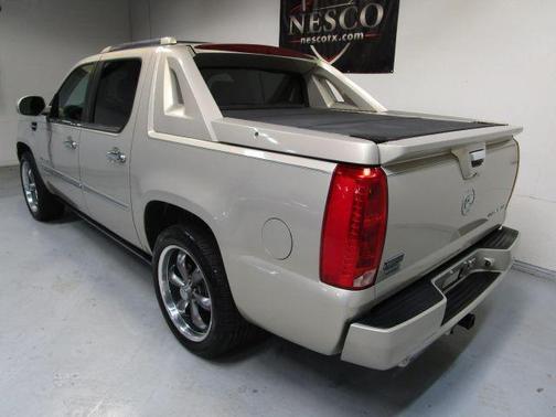 2011 Cadillac Escalade EXT Premium