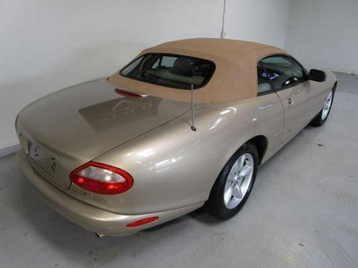 1999 Jaguar XK8 