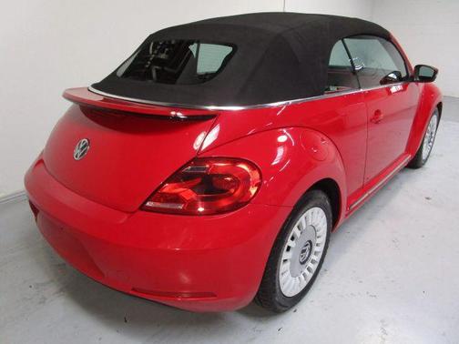 2015 Volkswagen Beetle Auto 1.8T