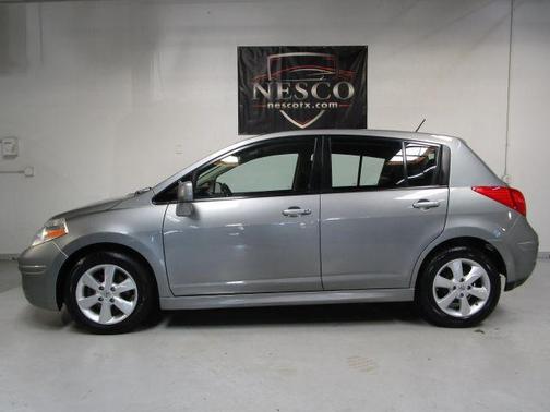 2012 Nissan Versa 1.8 SL