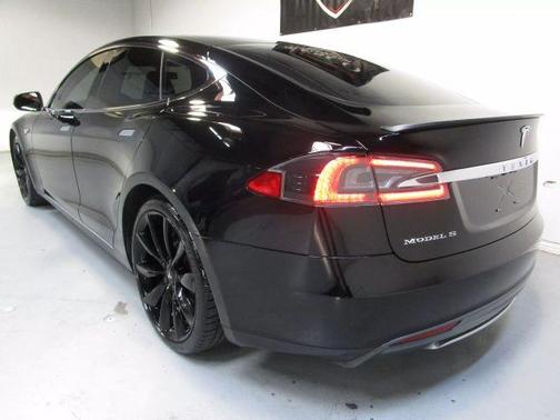 2012 Tesla Model S Performance