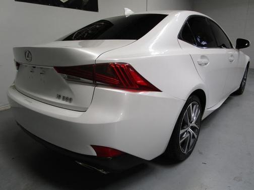 2018 Lexus IS 300 Base
