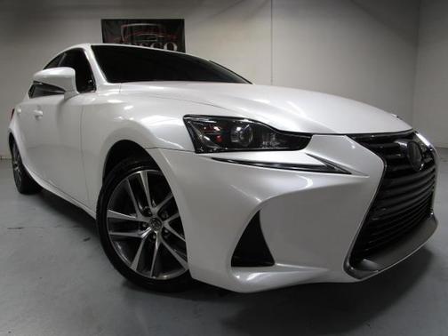 2018 Lexus IS 300 Base