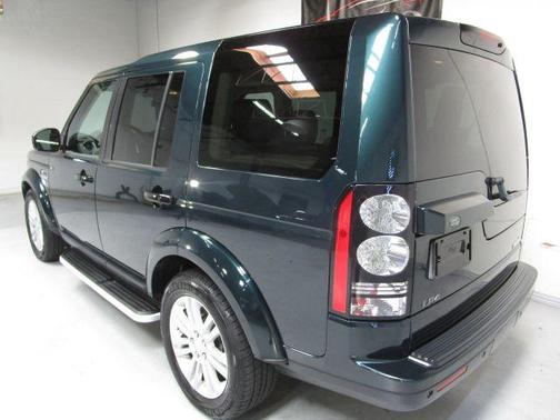 2016 Land Rover LR4 Base