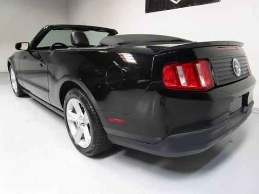 2010 Ford Mustang V6 Premium