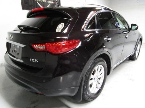 2011 INFINITI FX35 Base