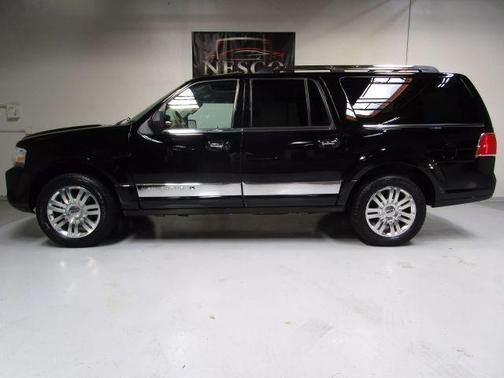 2011 Lincoln Navigator L