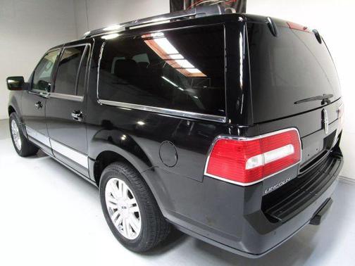 2011 Lincoln Navigator L