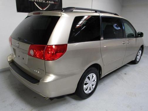 2009 Toyota Sienna CE