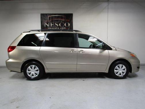 2009 Toyota Sienna CE