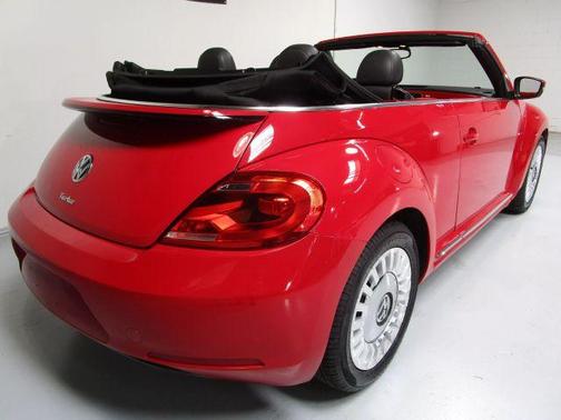 2016 Volkswagen Beetle 1.8T S