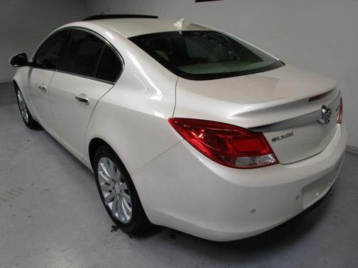 2012 Buick Regal Premium 1
