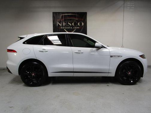 2017 Jaguar F-PACE 35t R-Sport