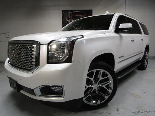 2017 GMC Yukon XL Denali