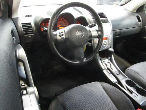 2008 Scion tC 