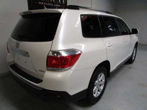 2013 Toyota Highlander Plus